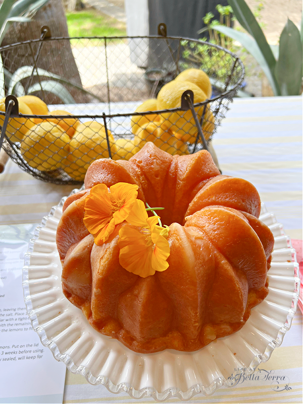 Mitten Moments - Life on Terra Bella - Lemon Bundt Cake