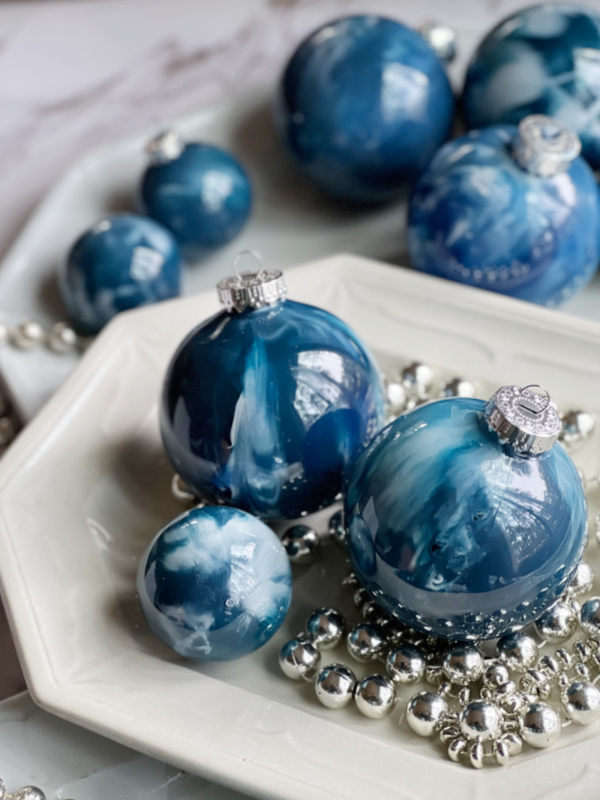 Blue marbled DIY Christmas ornaments.